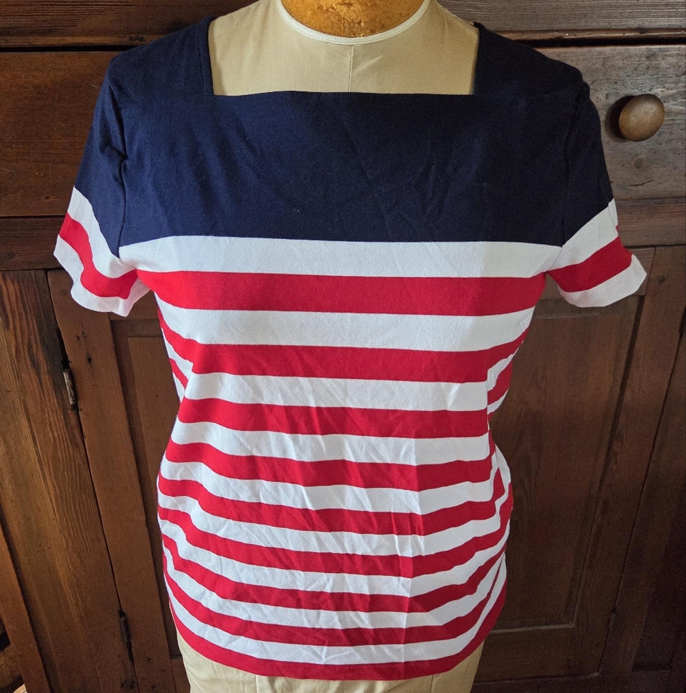 Chaps Classic Woman's Red, White & Blue SZ L Woman's Short Sleeve Patriotic USA